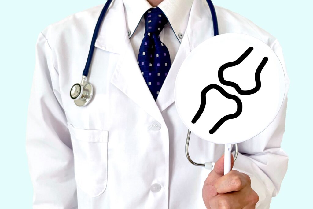 骨質疏鬆症是無聲殺手？營養師教你3招聰明「存骨本」，遠離骨折危機！